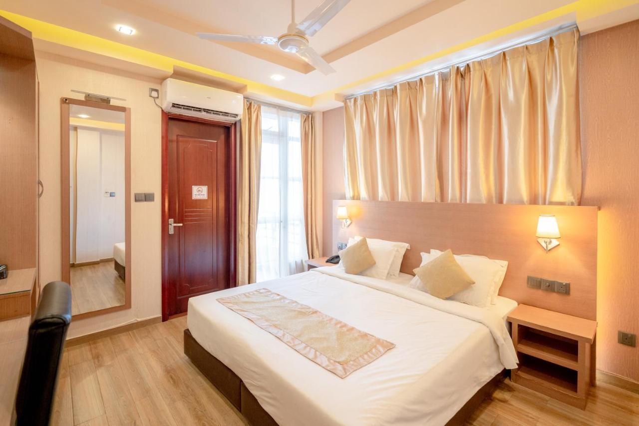 Three Hotel